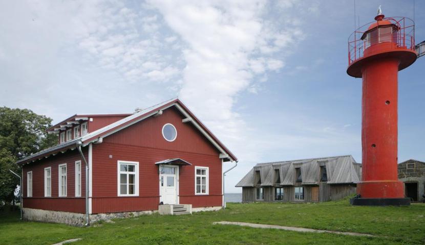 Viirelaid Private Island vaade hoovile