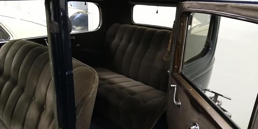 Stiilsed pulmaautod - Tšaika ja Volga Stiilsed pulmaautod - Tšaika ja Volga