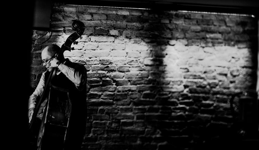 Duo kitarr ja kontrabass | Duo Vago ja Sirp. Foto: Gabriela Liivamägi Duo kitarr ja kontrabass | Duo Vago ja Sirp